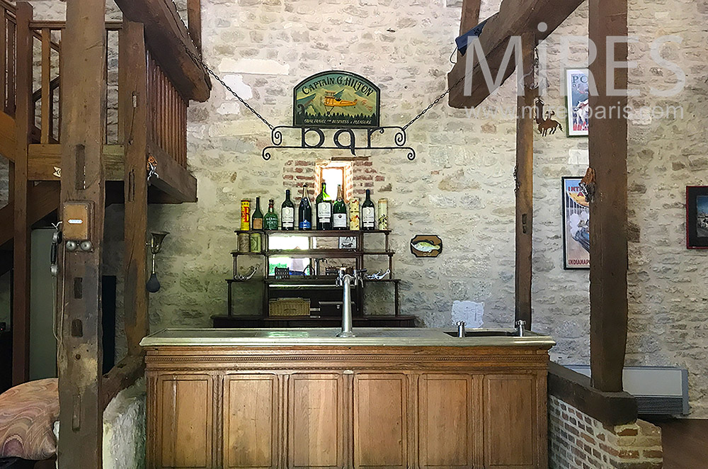C2247 – Bar