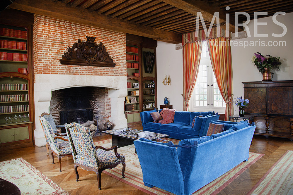 C2247 – Living room, dining room