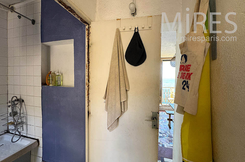 C2249 – Bathroom