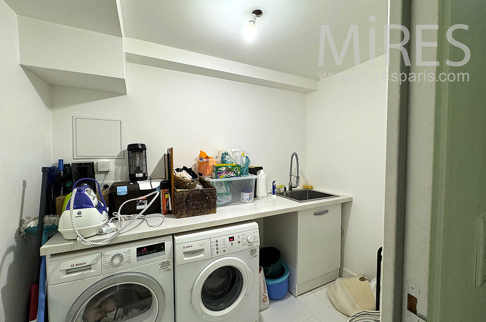 C2250 – Laundry room