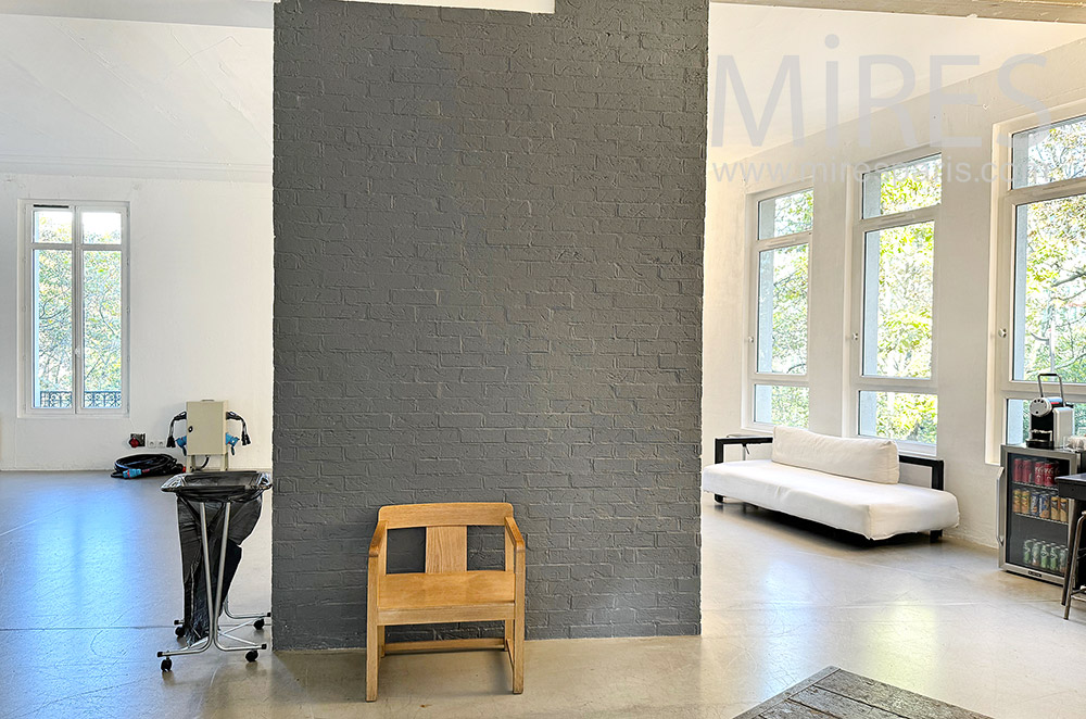 C2258 – Empty flat