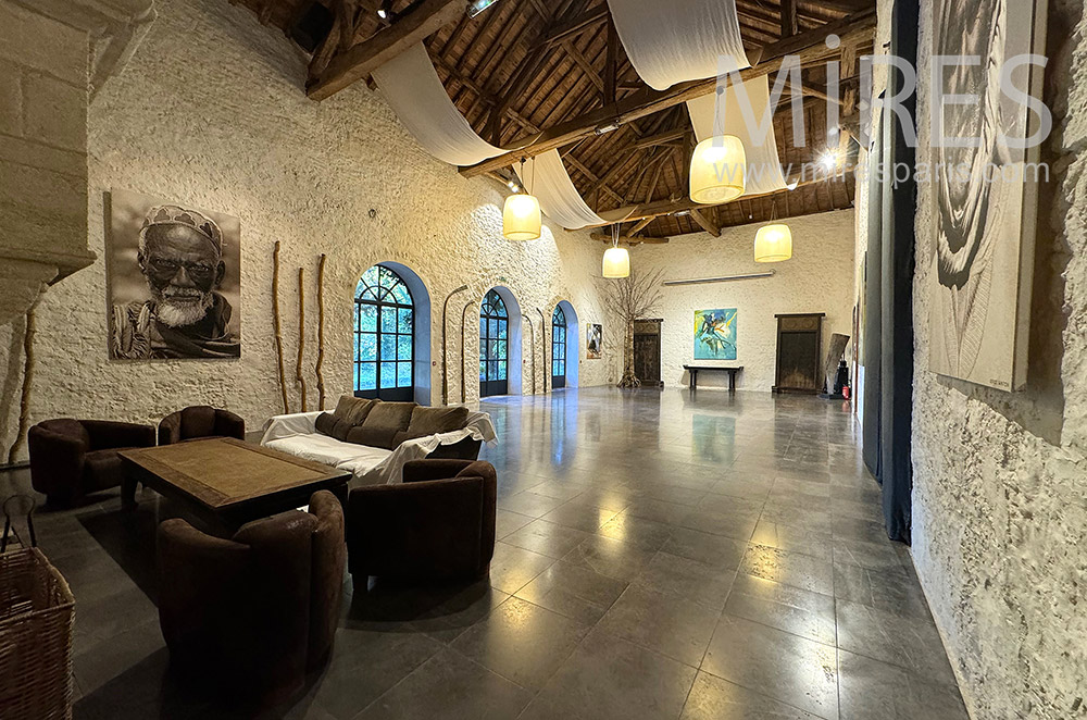 C2253 – Salle de réception 1