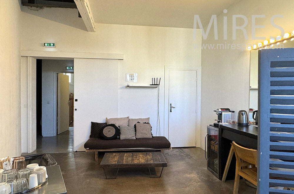 C2260 – Loge
