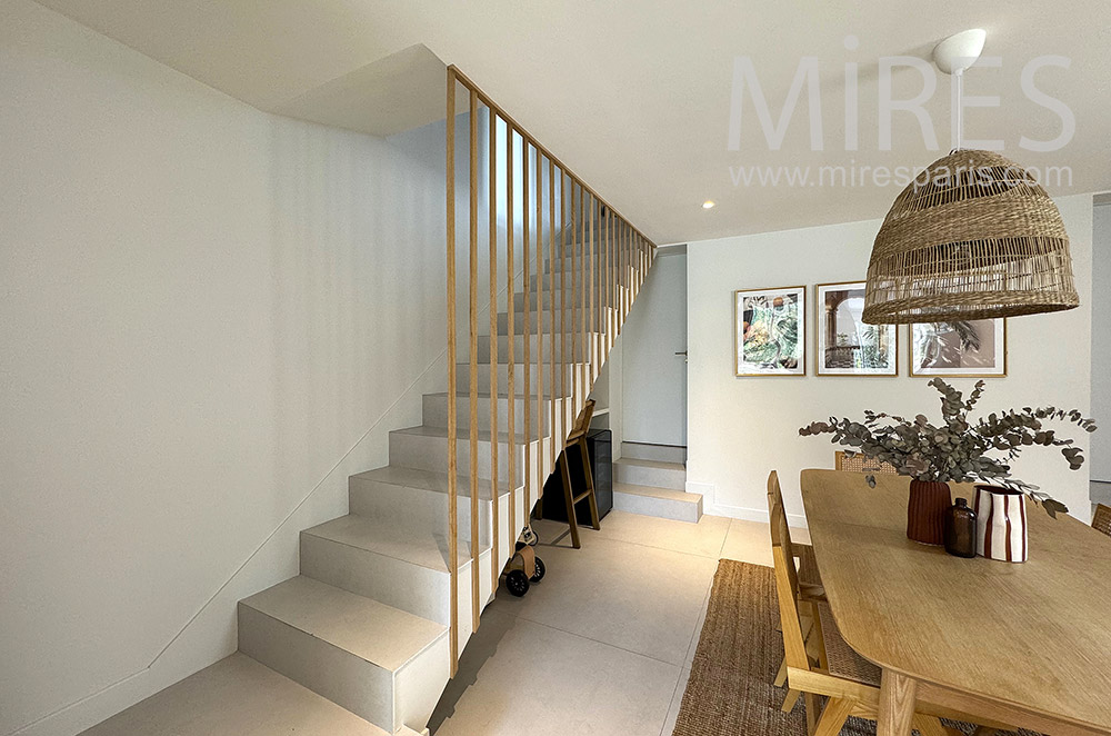 C2251 – Staircase
