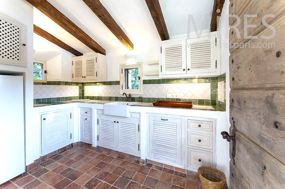 C2266 – Kitchen 2