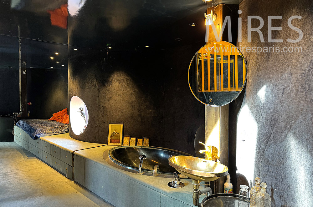 C2267 – Bathroom 1