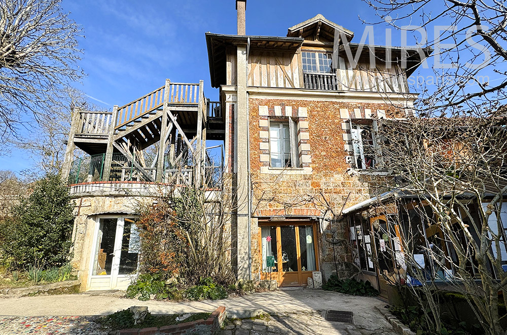 C2268 – Building 3