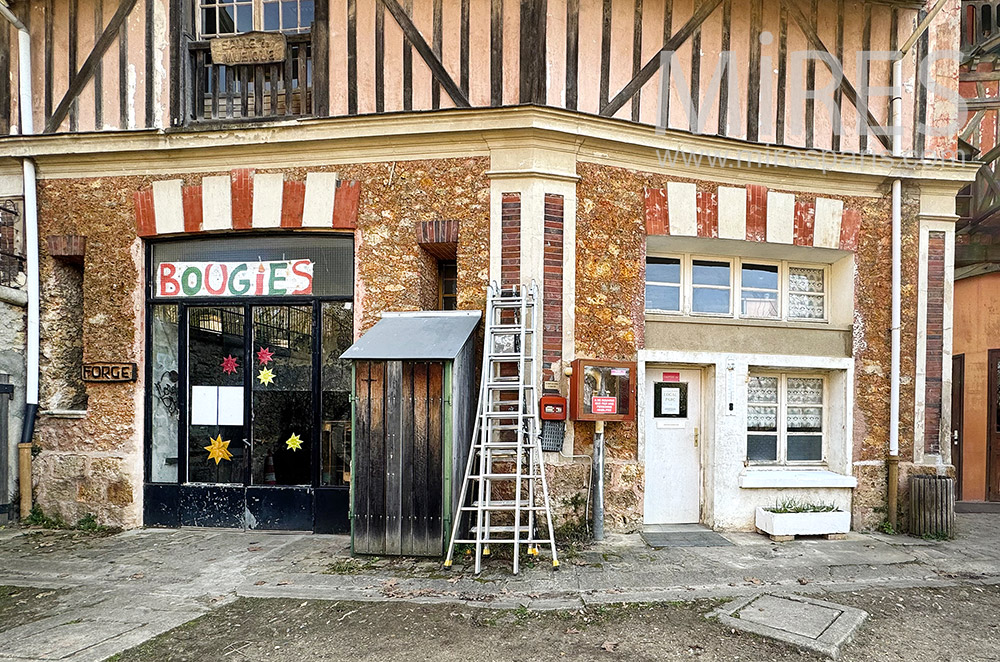 C2268 – Building 6