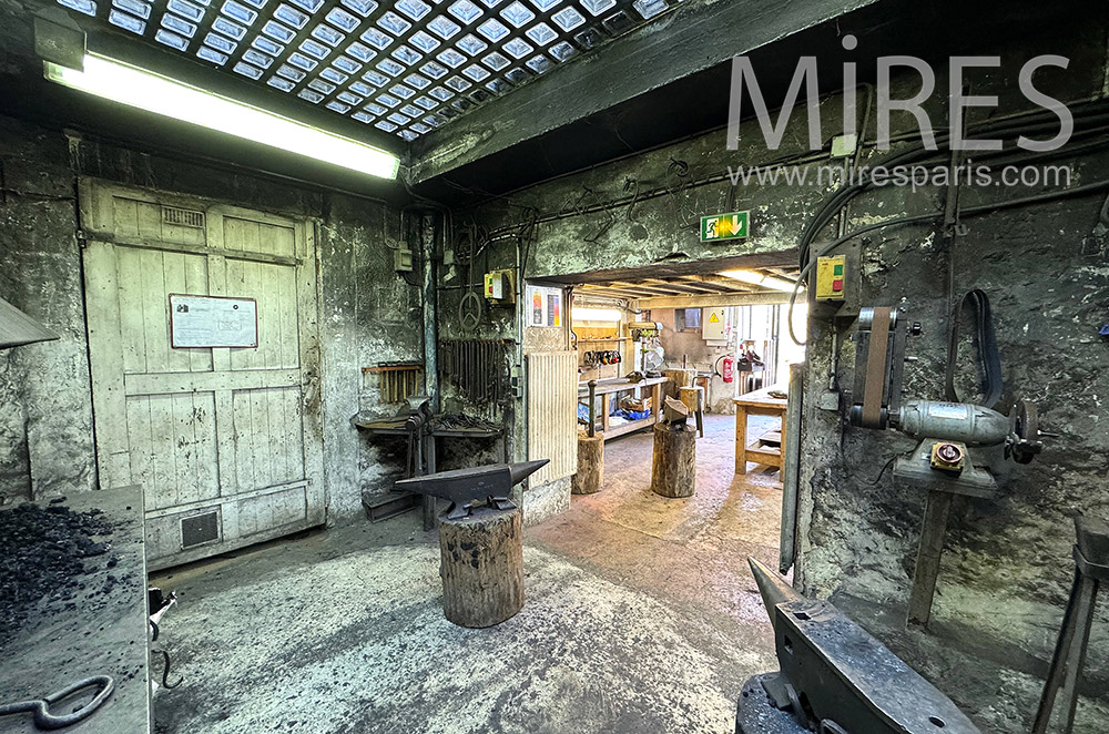 C2268 – Forge