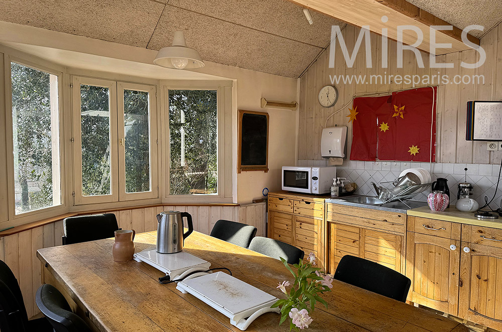 C2268 – Kitchen 1