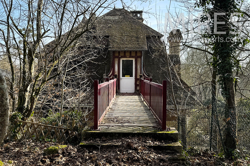 C2268 – Building 9