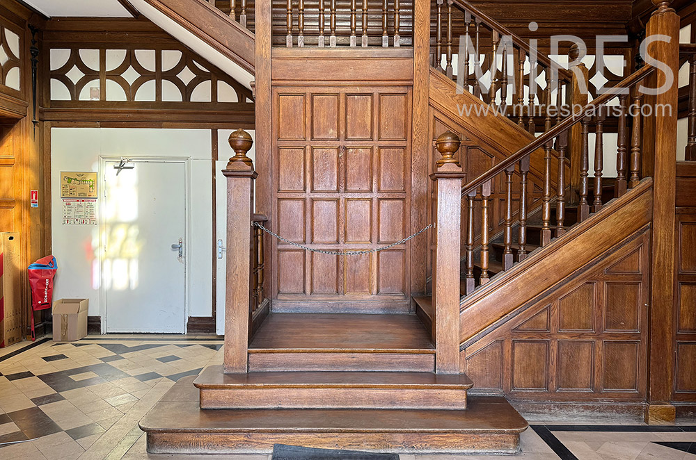 C2268 – Staircase 1