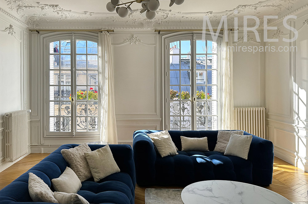 C2279 – Appartement parisien