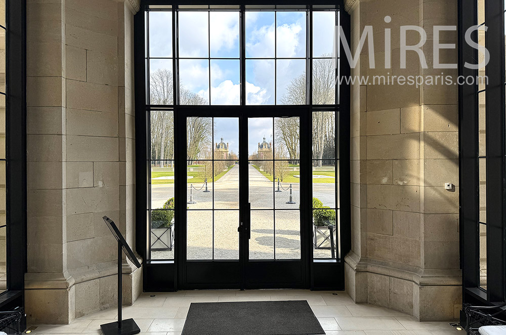 C2276 – Entrances