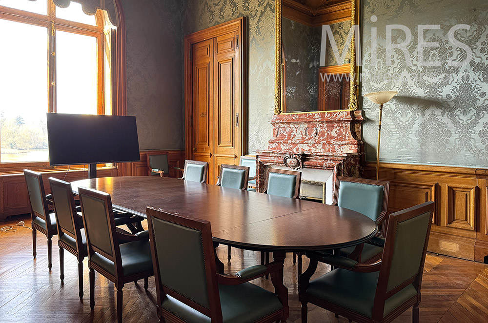 C2276 – Dining Room 2