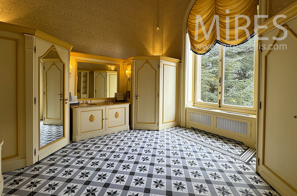 C2276 – Bathroom