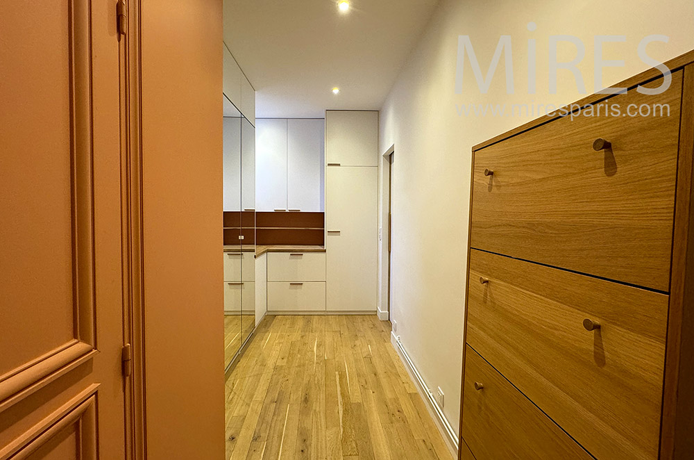 C2279 – Storage and restroom