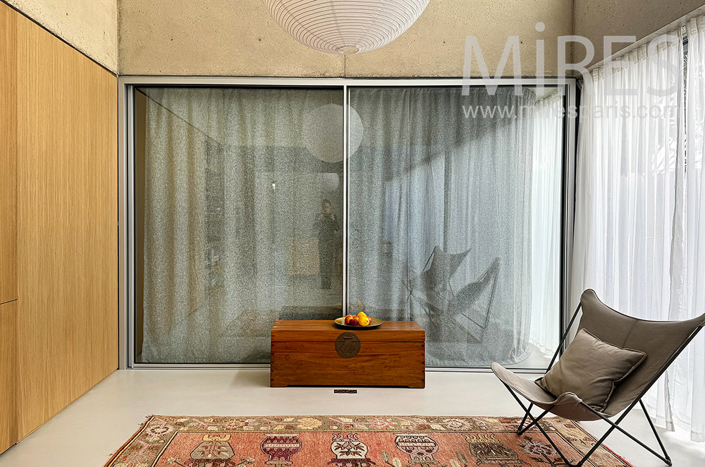 C2280 – Living room