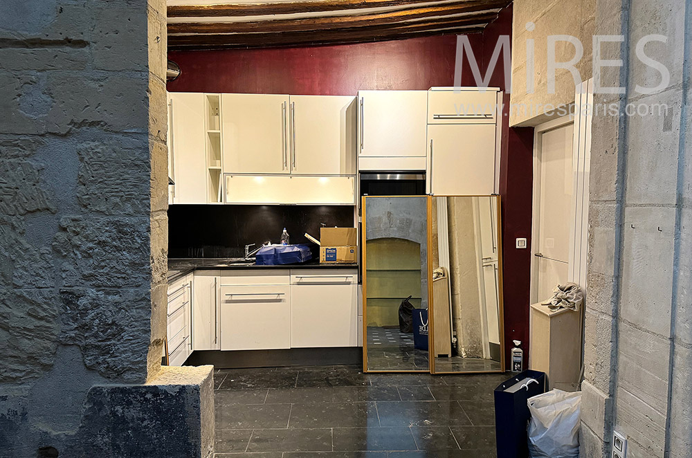 C2282 – Kitchen