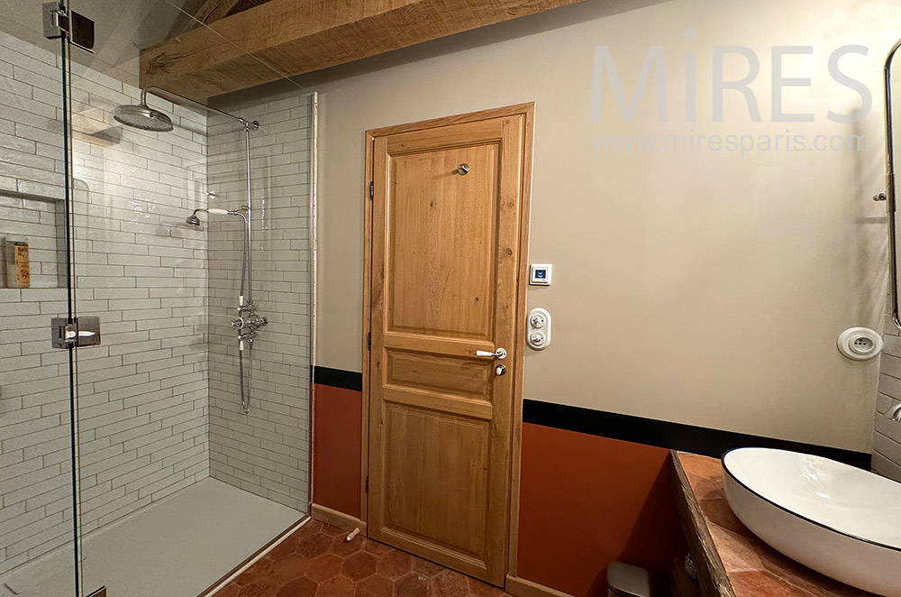 C2288 – Bathroom 2