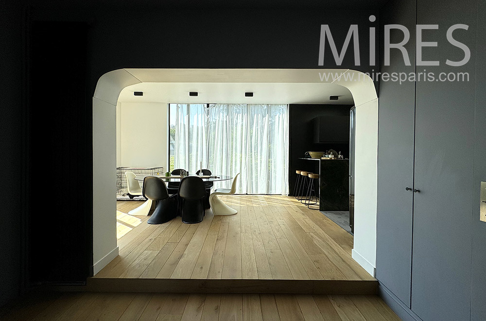 C2289 – Dining room