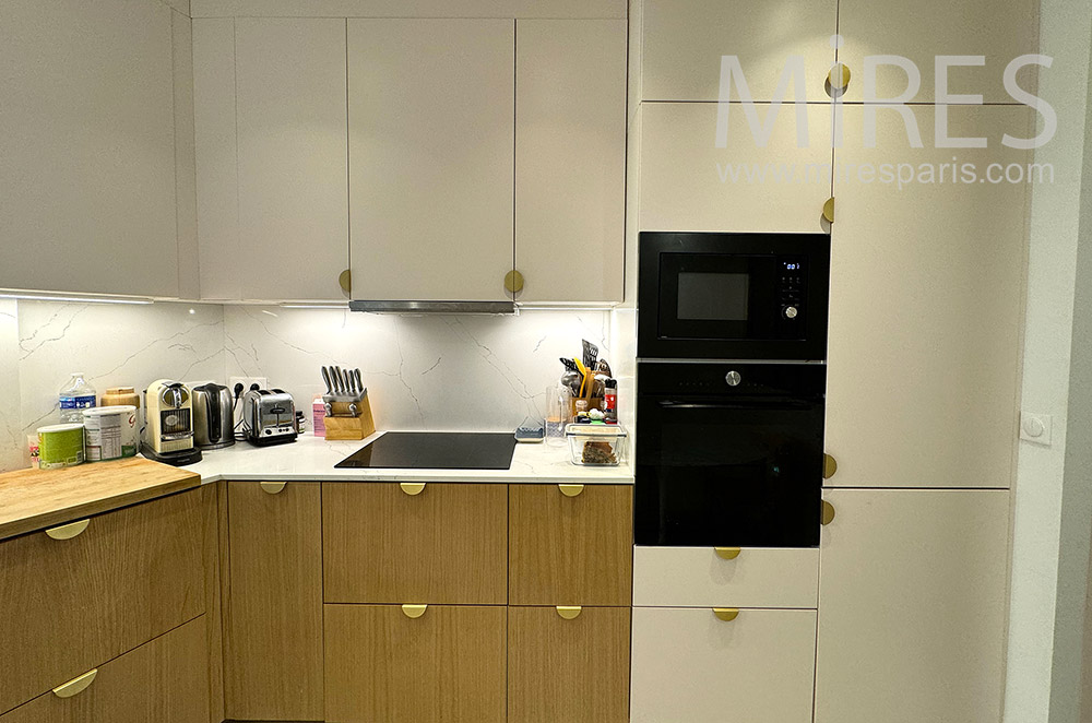 C2290 – Kitchen