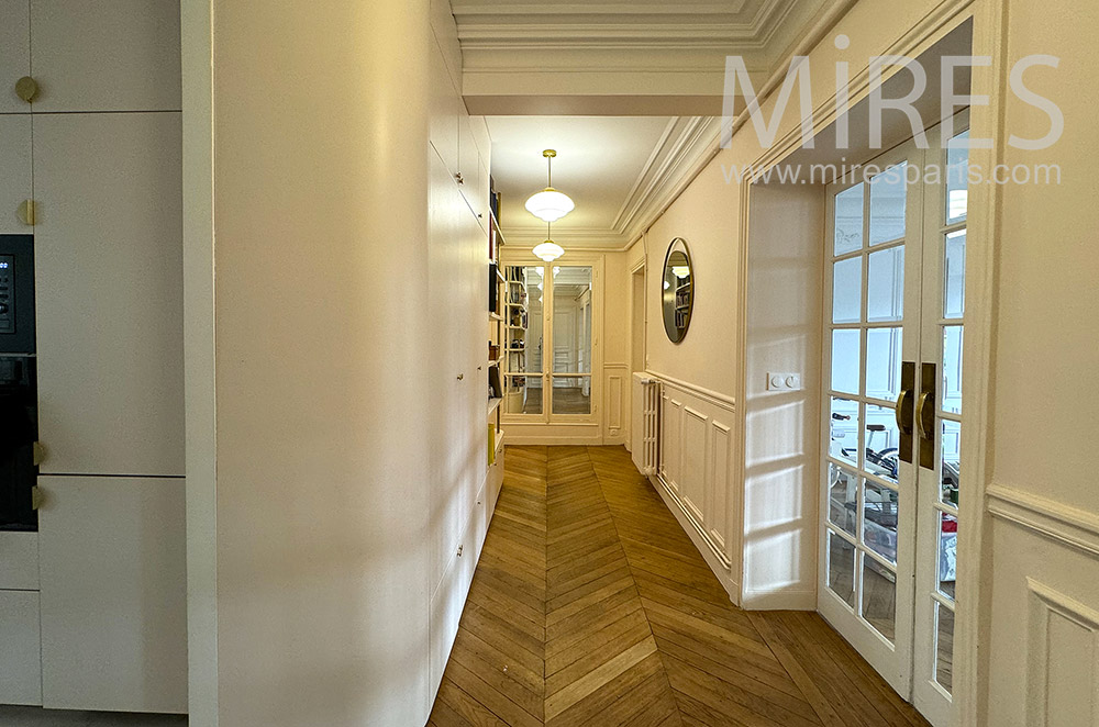 C2290 – Corridor