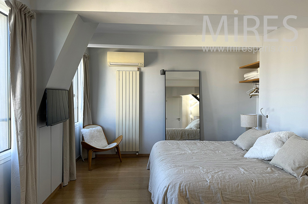 C2294 – Bedroom