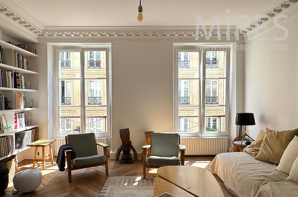 C2295 – Living room
