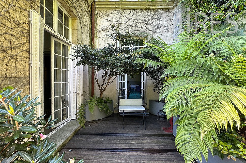 C2296 – Terrace
