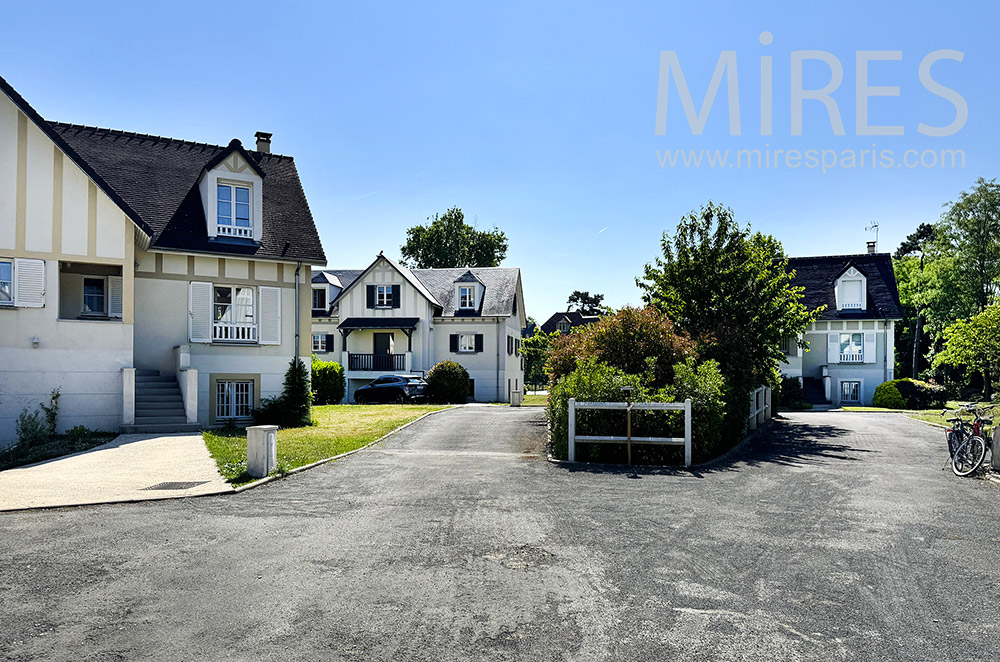 C2300 – Quartier privé