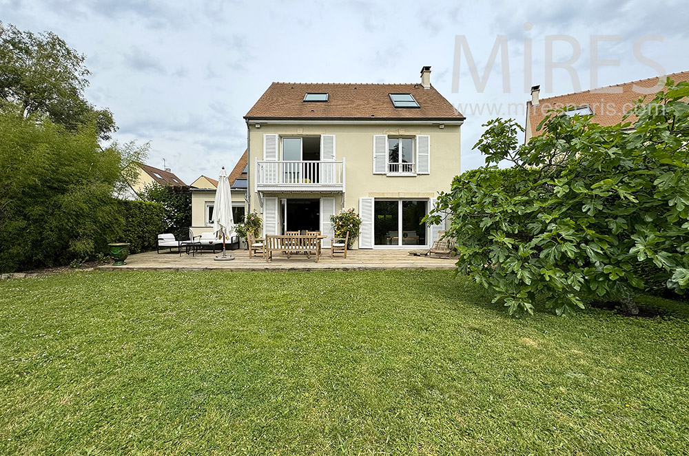 C2303 – Maison de ville