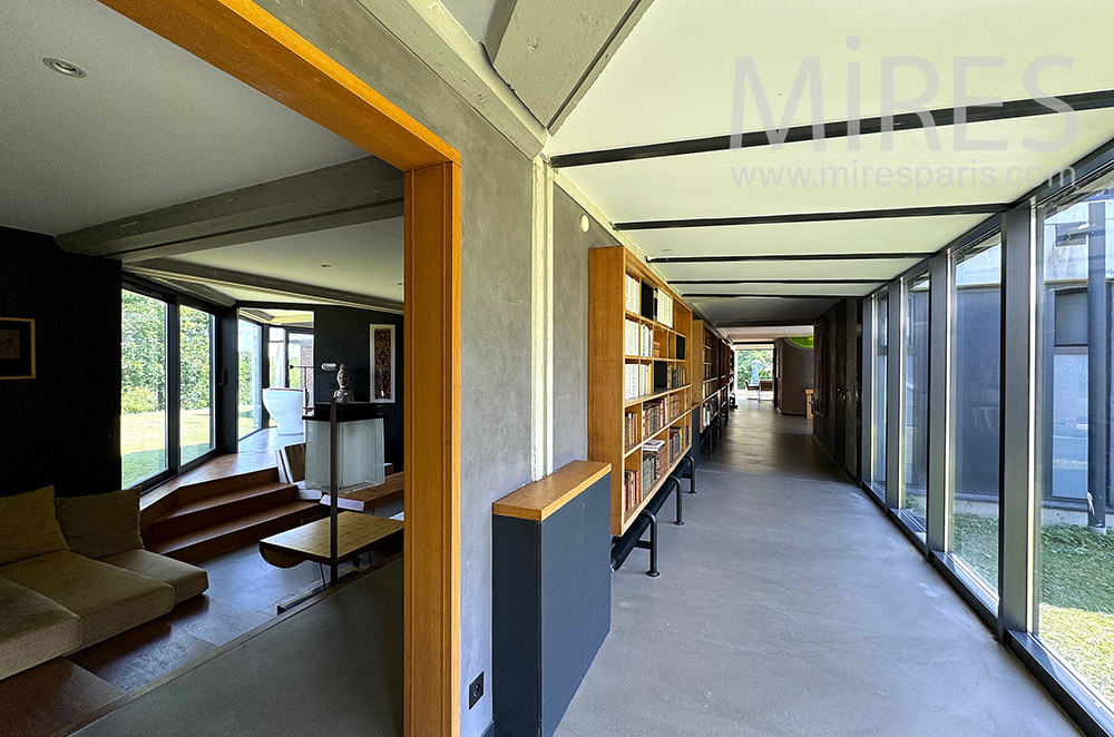 C2299 – Corridor