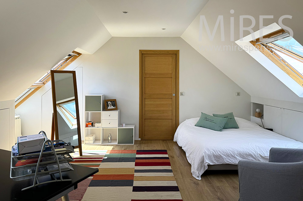 C2302 – Chambre 4