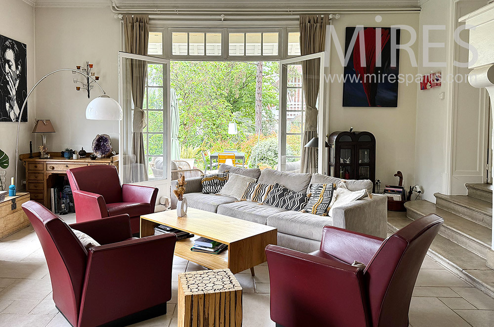 C2309 – Living room