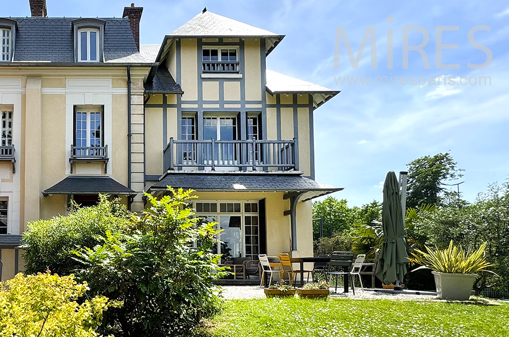 C2309 – Maison de maître
