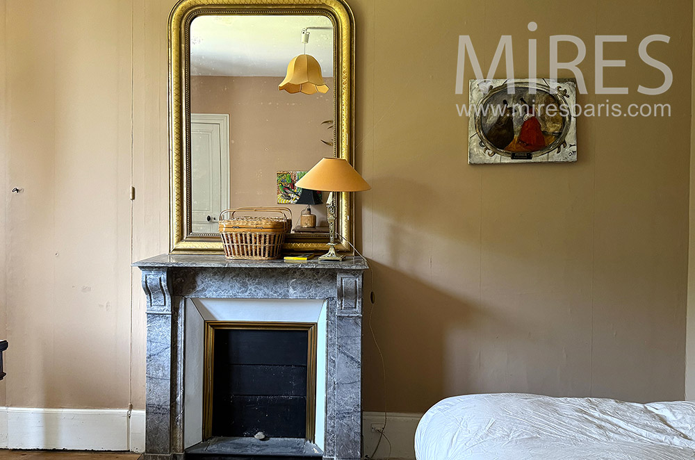 C2311 – Chambre 8