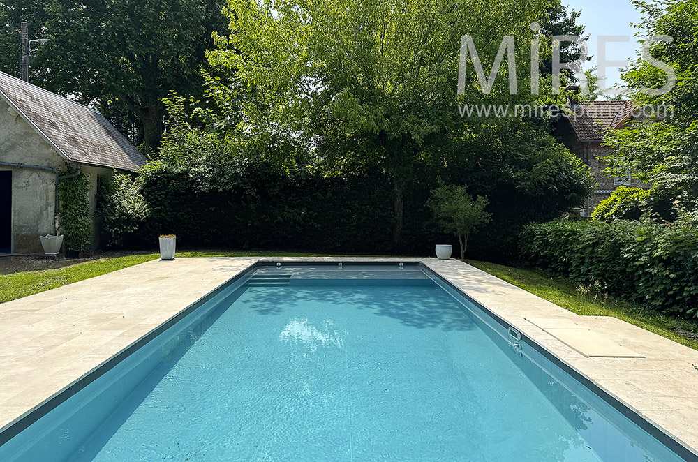 C2311 – Piscine