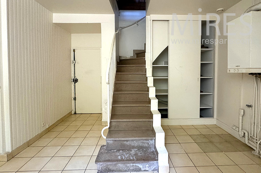 C2326 – Staircase 2