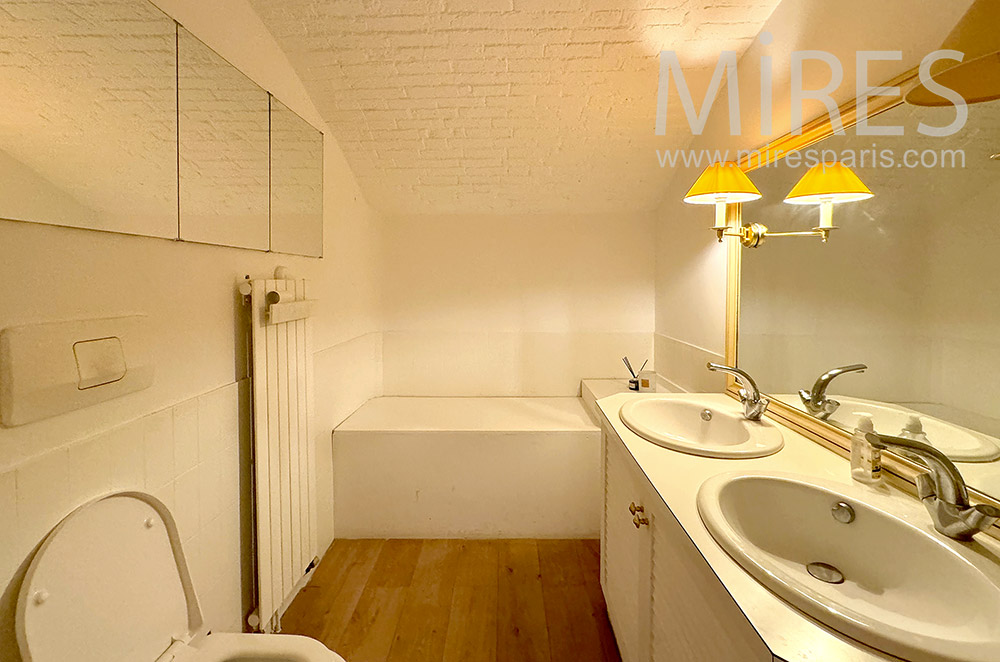 C2326 – Salle de bain 1
