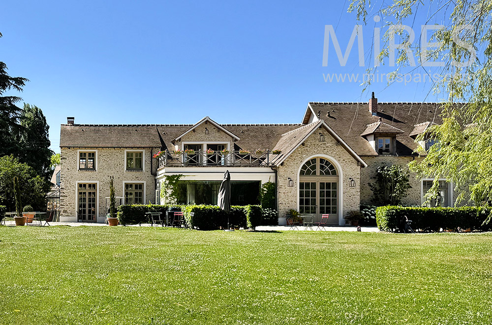 C2329 – Equestrian center