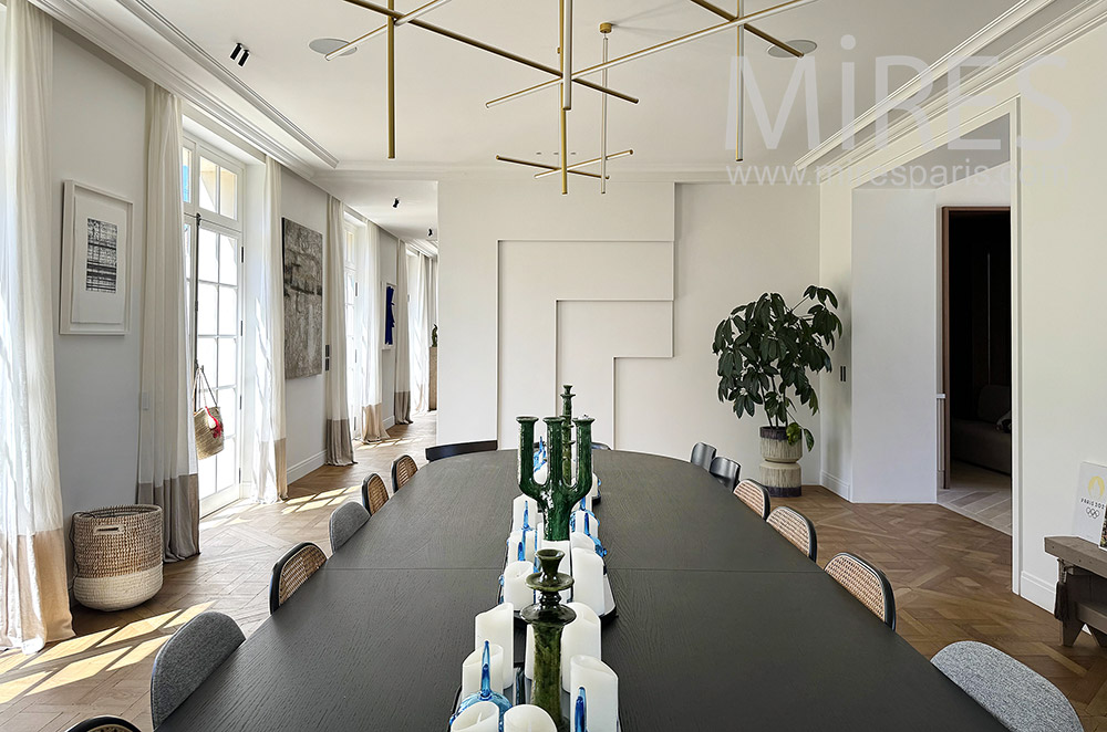 C2329 – Dining room