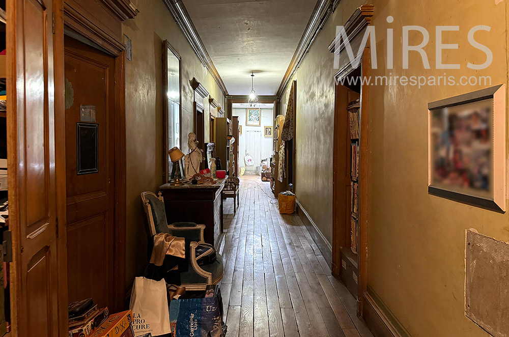 C2335 – Corridor 1