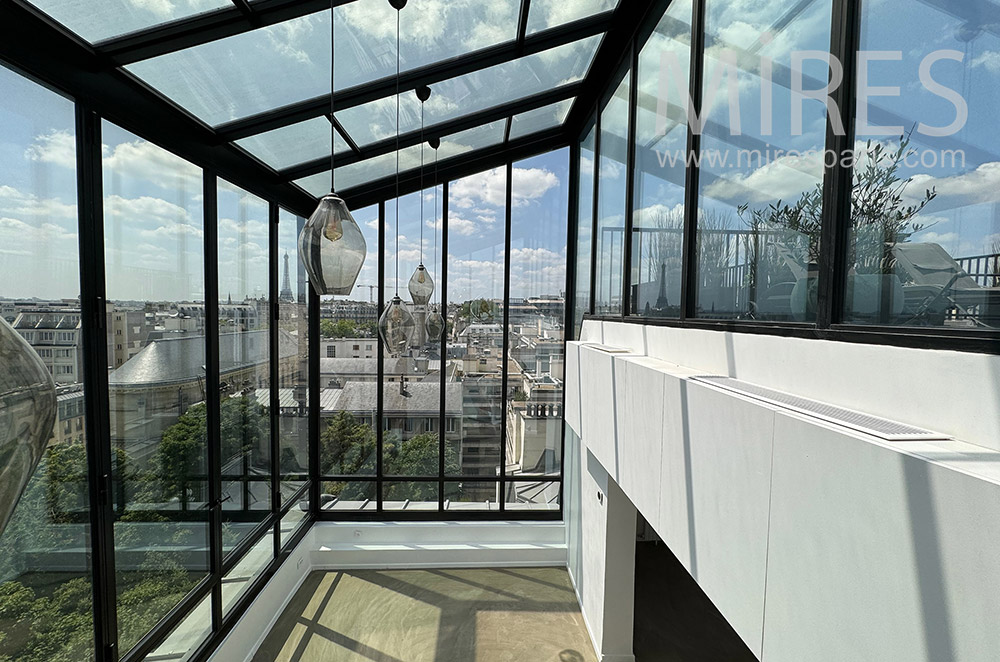 C2325 – Penthouse Eiffel Tower view