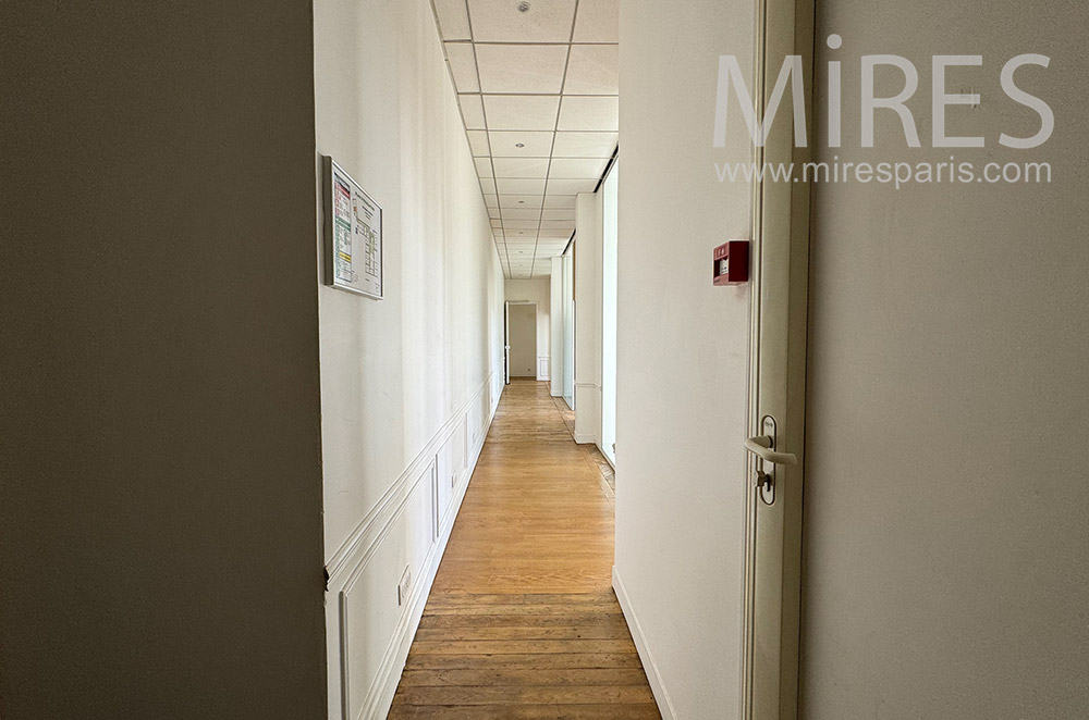 C2324 – Corridors