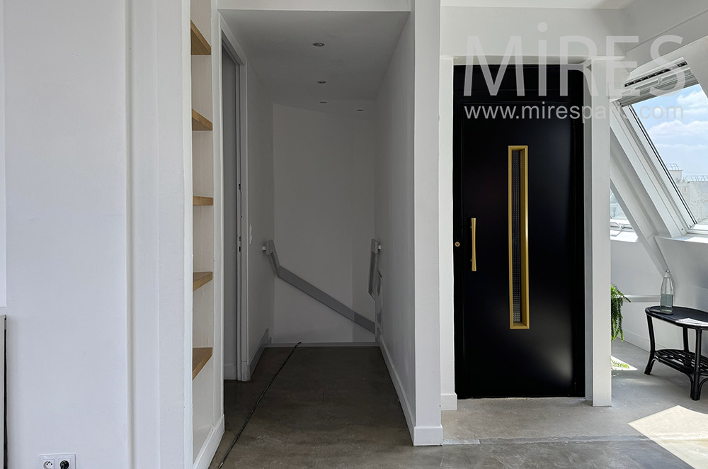 C2325 – Private elevator