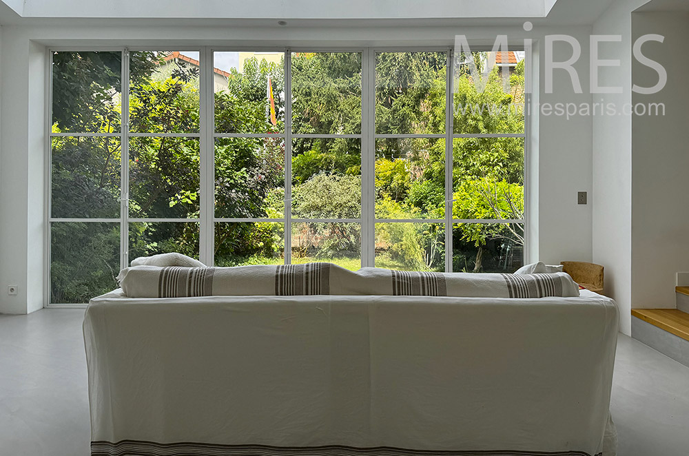 C2340 – Living Room 1
