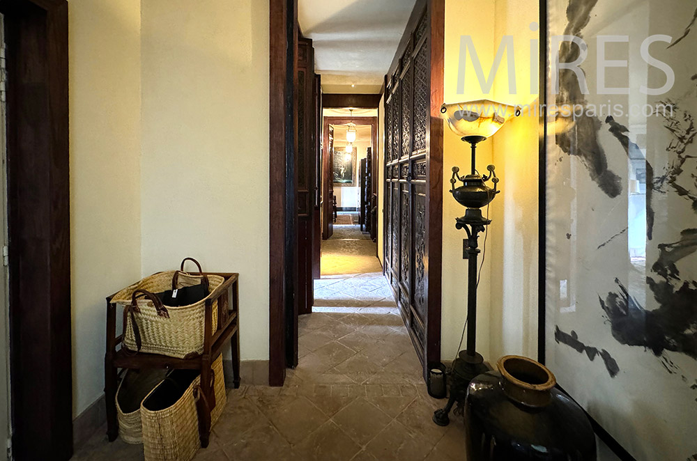 C2349 – Entrance
