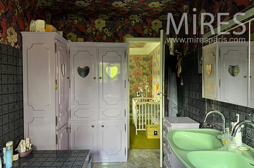 C2351 – Bathroom 2