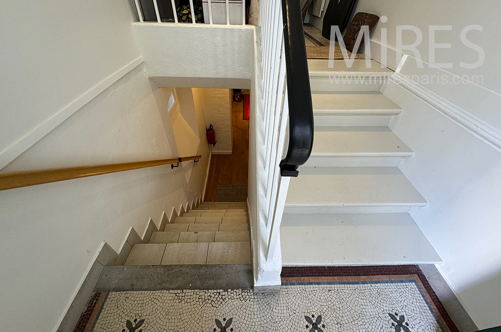 C2353 – Staircase